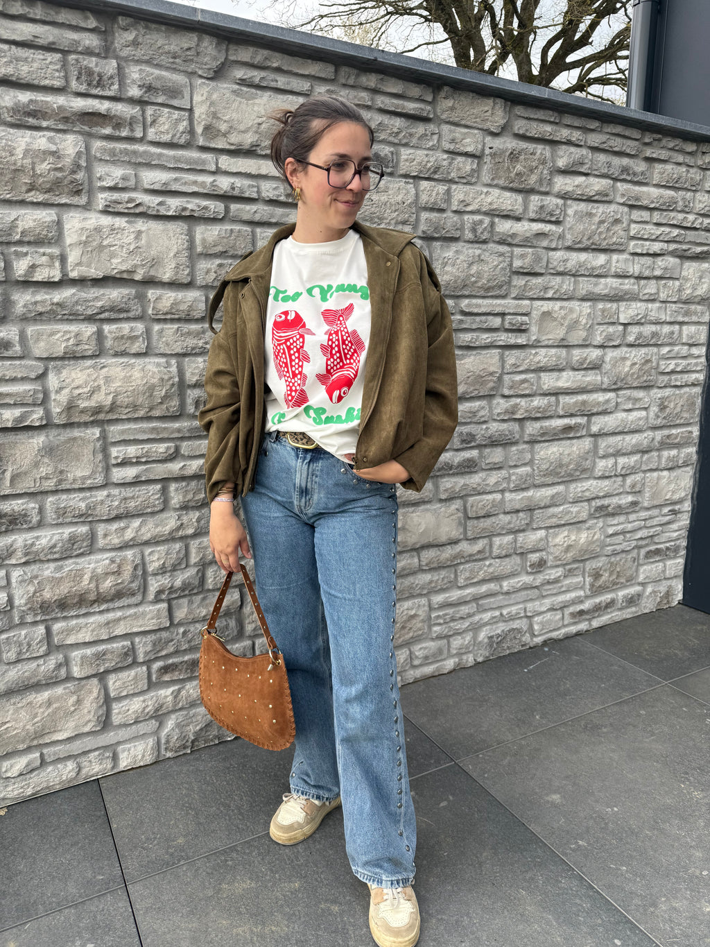 T-shirt TOO YOUNG